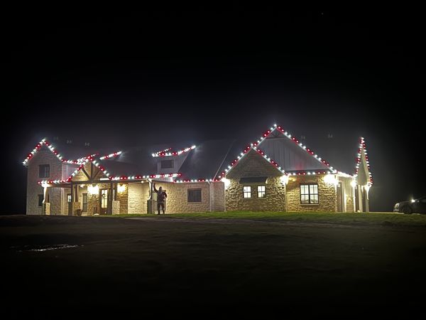 Show Me Christmas Lights project 006 from our selected installation collection